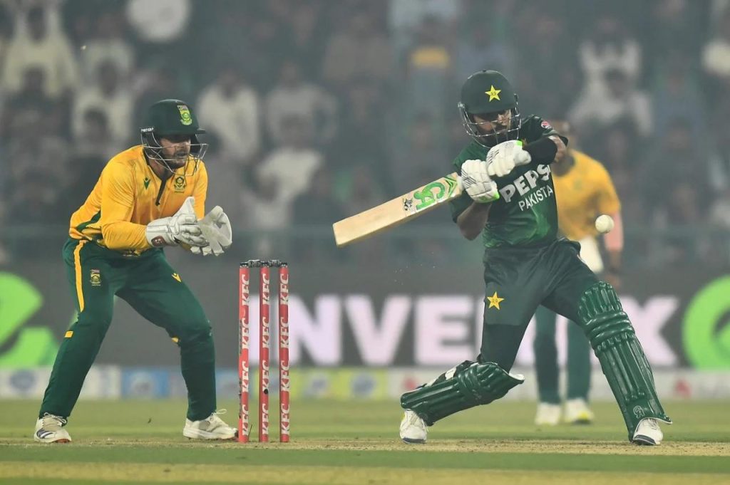 Pakistan's all-time leading run-getters in T20 International cricket